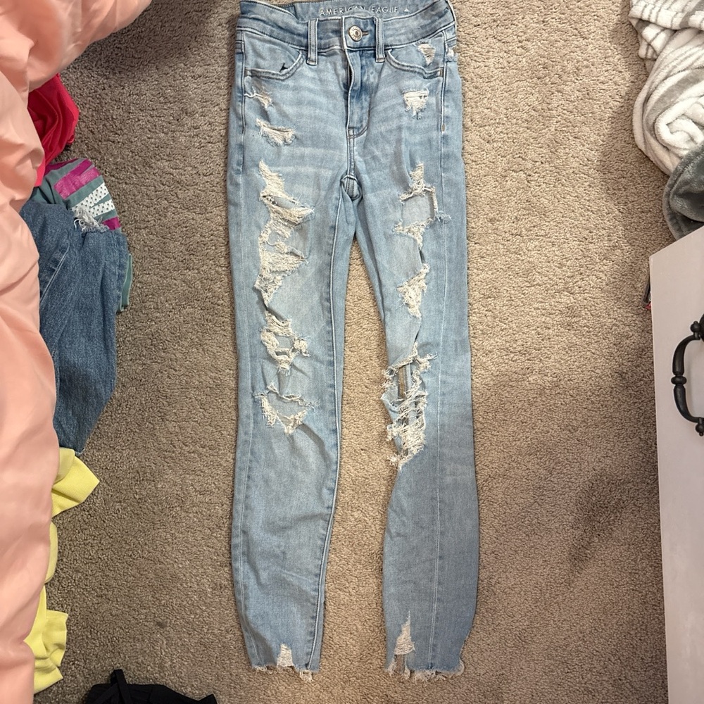 American Eagle Outfitters Light Wash Distressed Skinny Jeans